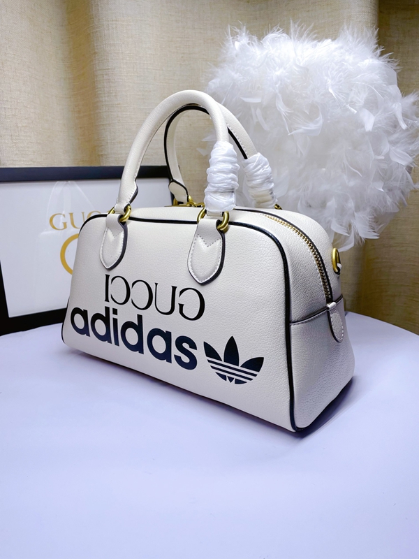 激安グッチバッグコピー内部構造